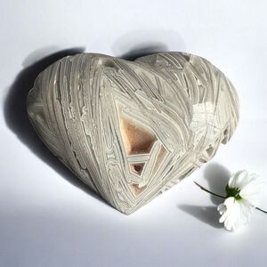 Mexican White‎ Lace Agate Druzy Heart Carving (5)
